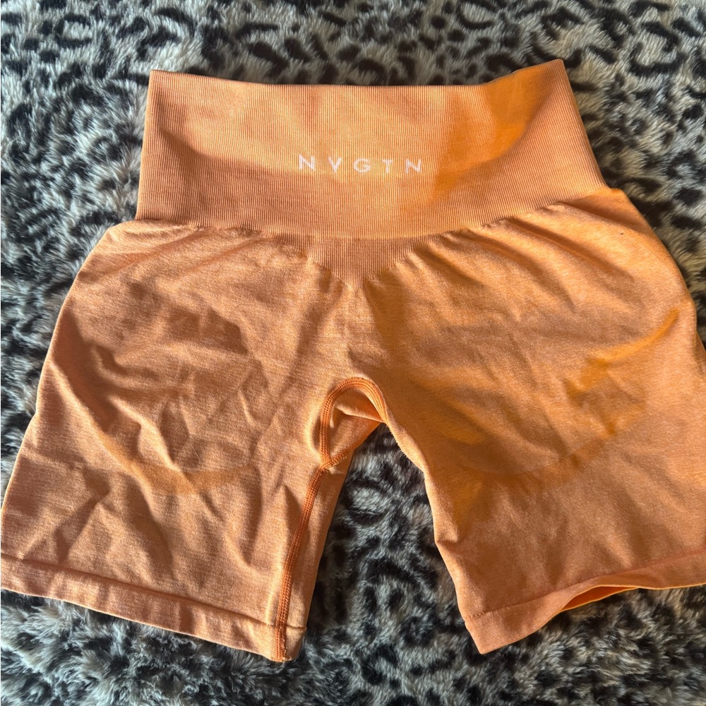 NVGTN Women's Peach Bike Shorts